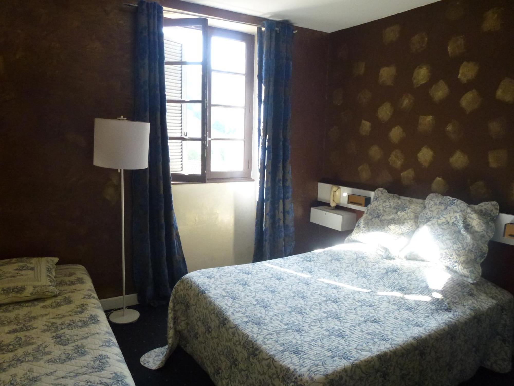 Hotel Restaurant Le Pain De Sucre Monistrol-d'Allier Номер фото
