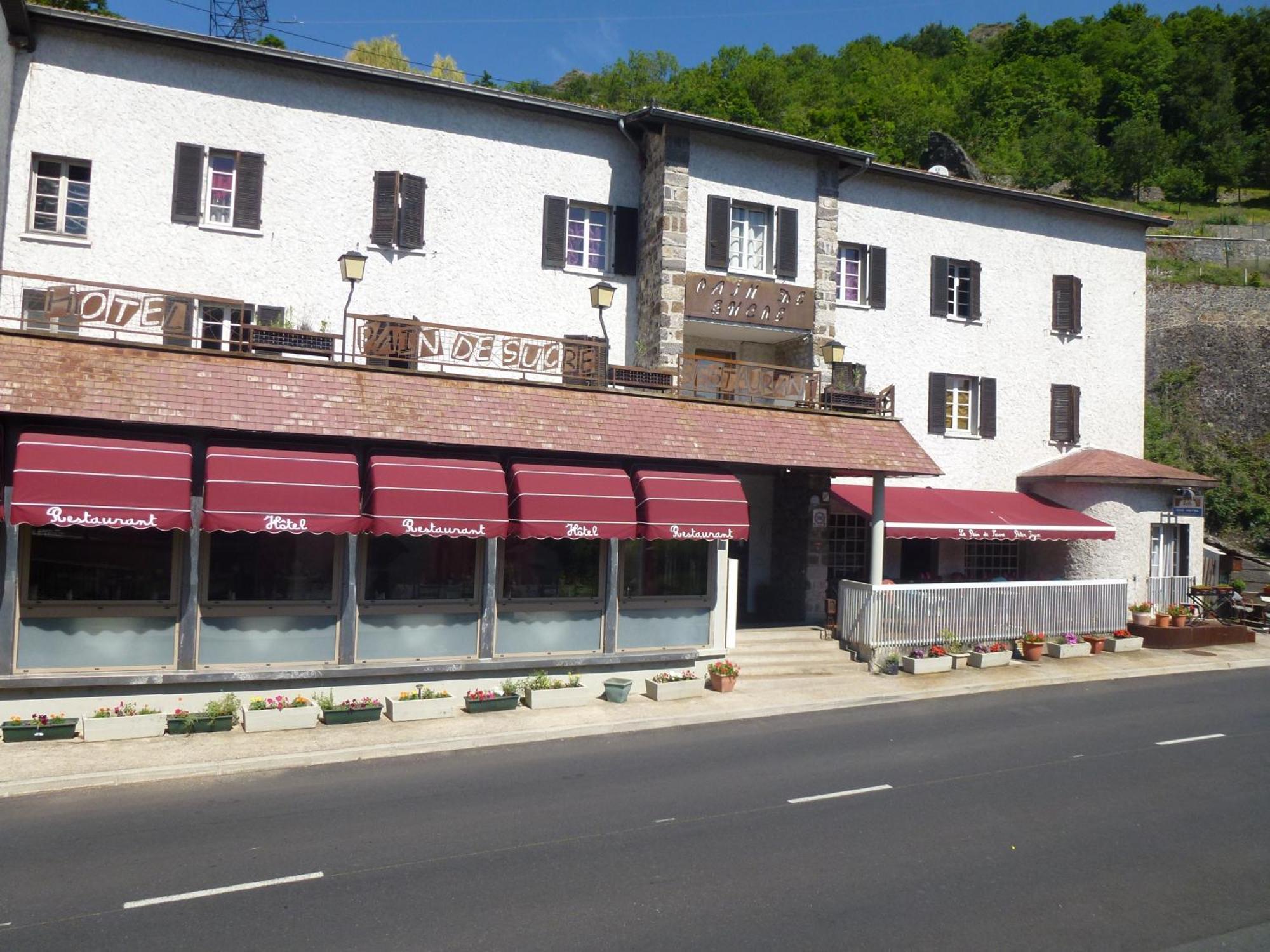 Hotel Restaurant Le Pain De Sucre Monistrol-d'Allier Экстерьер фото
